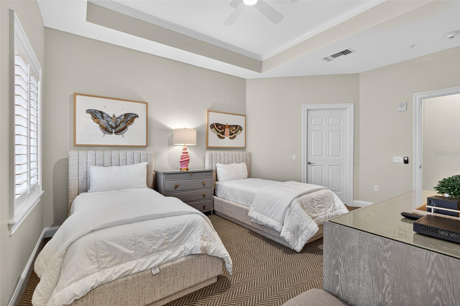 Image 24 of 58 For 200 Ocean Crest Drive 151