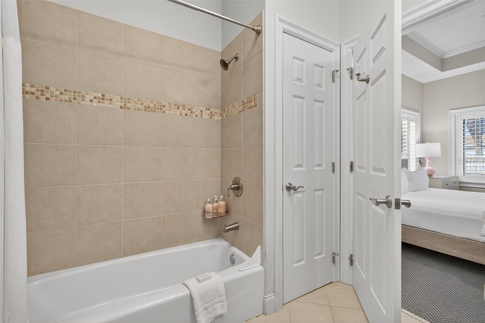 Image 27 of 58 For 200 Ocean Crest Drive 151