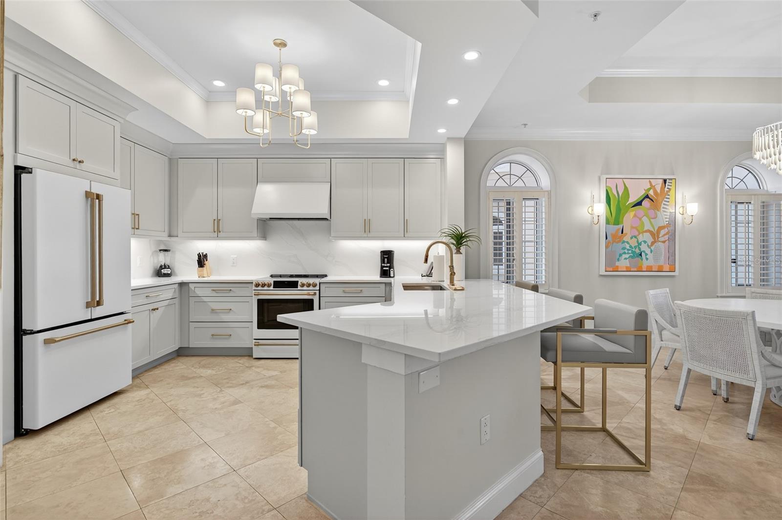 Image 4 of 58 For 200 Ocean Crest Drive 151