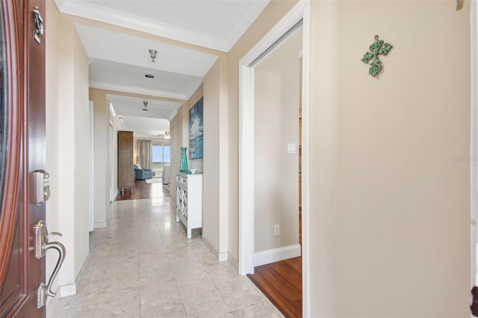 Image 2 of 60 For 11 Avenue De La Mer 1306