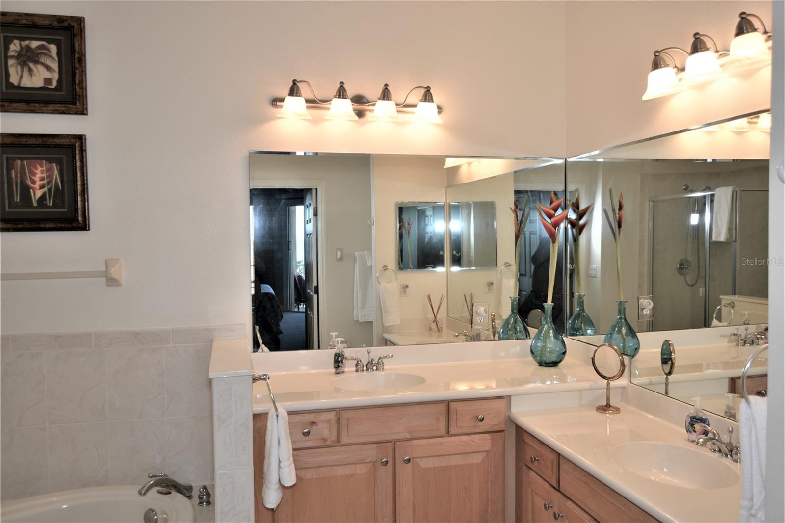 Image 17 of 40 For 800 Cinnamon Beach Way 742