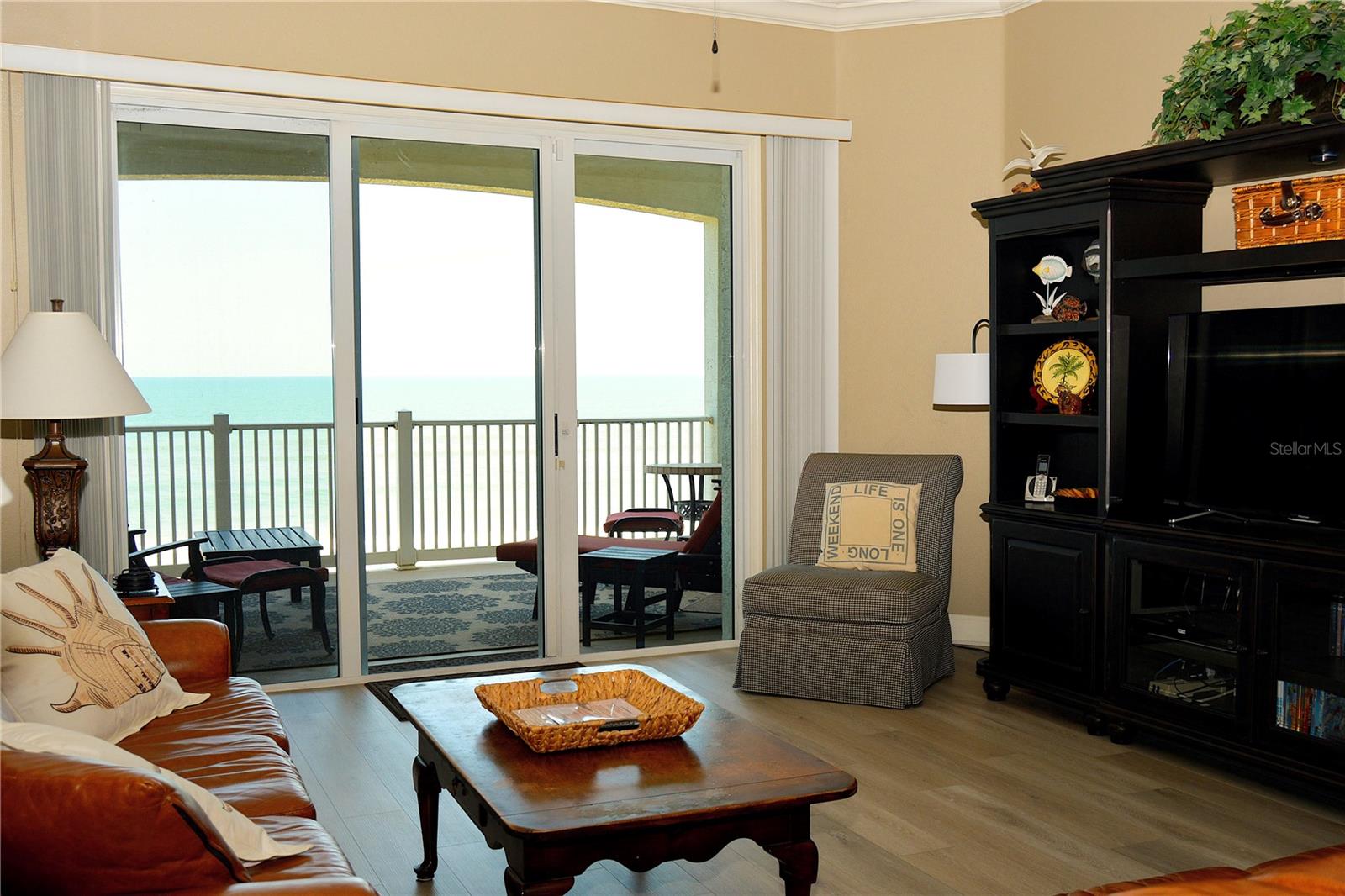 Image 4 of 40 For 800 Cinnamon Beach Way 742