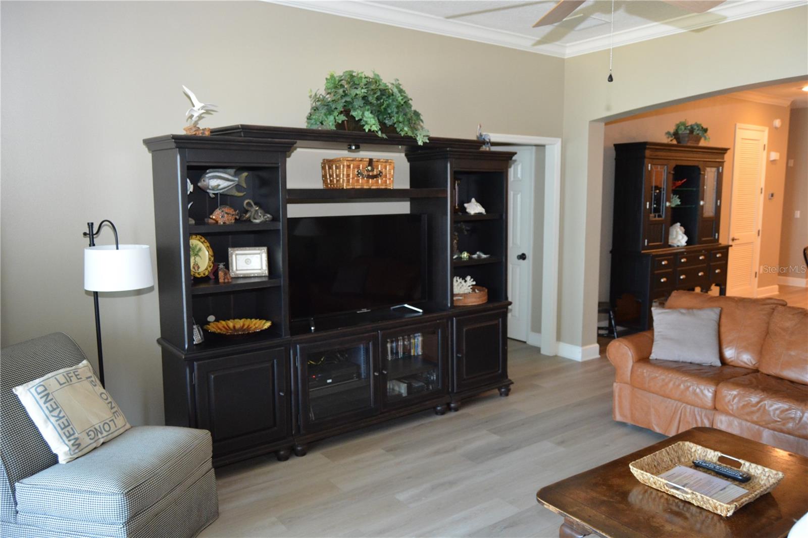 Image 5 of 40 For 800 Cinnamon Beach Way 742