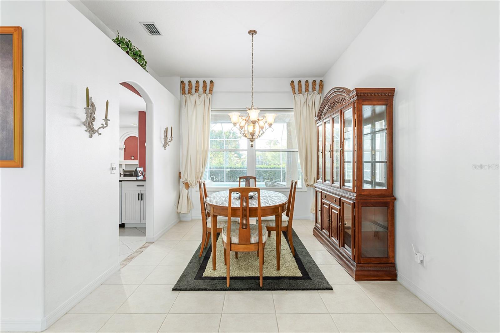 Image 13 of 62 For 94 Bay Lake Drive