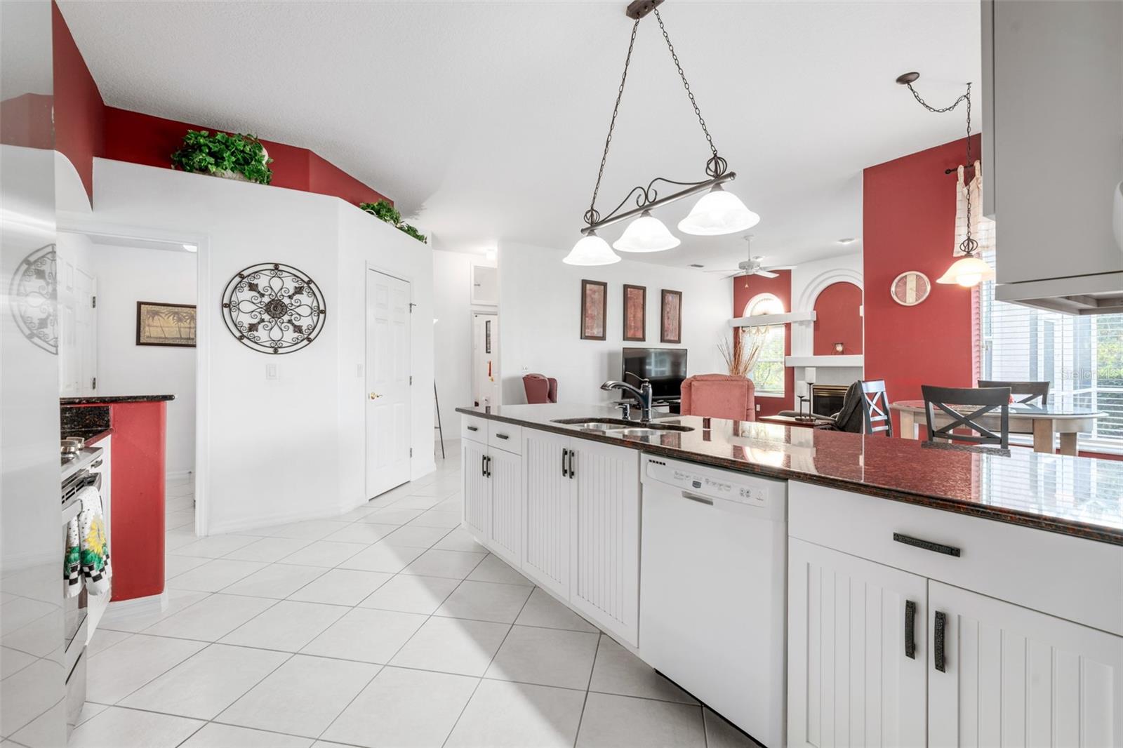 Image 14 of 62 For 94 Bay Lake Drive