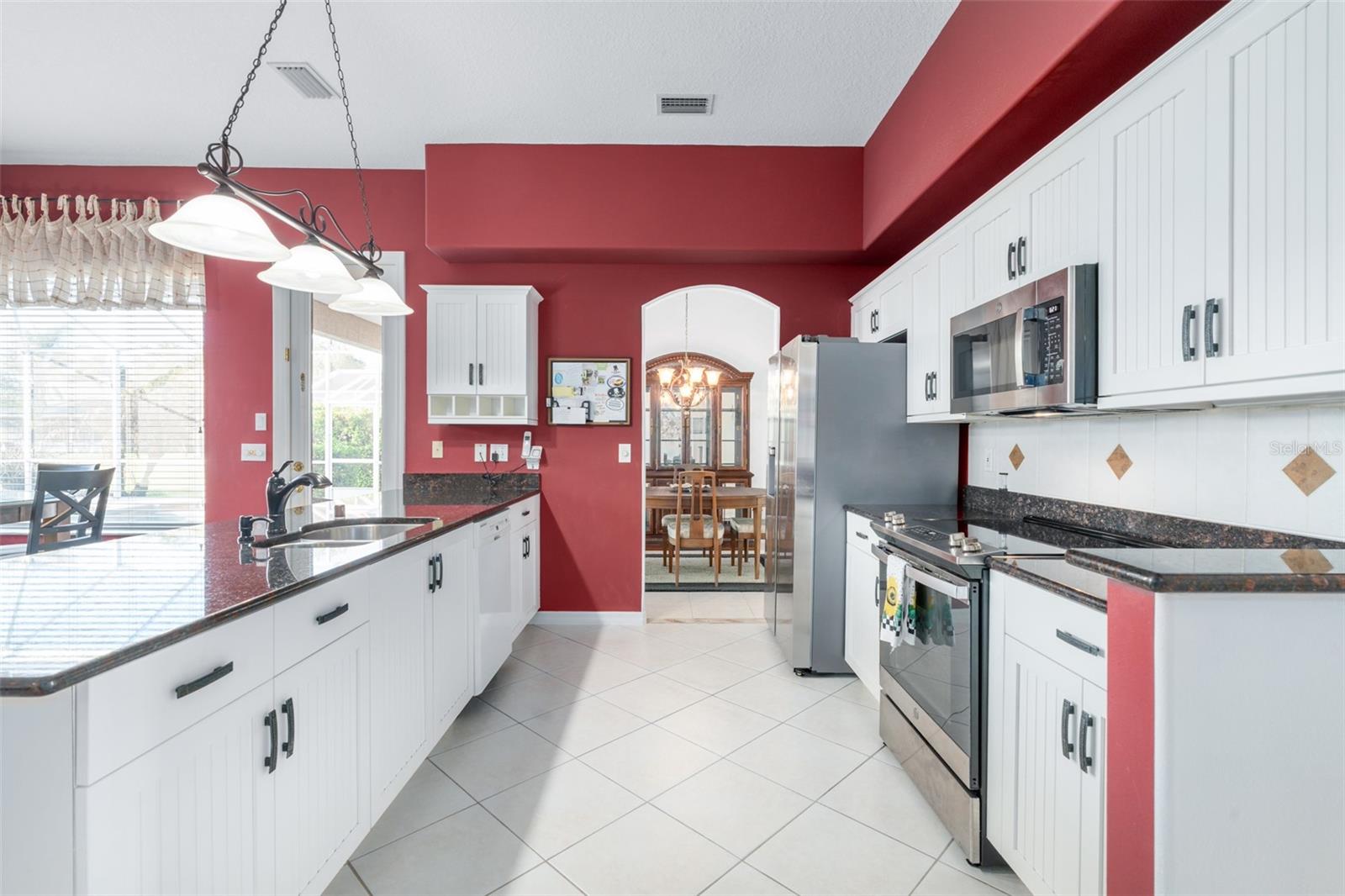 Image 16 of 62 For 94 Bay Lake Drive