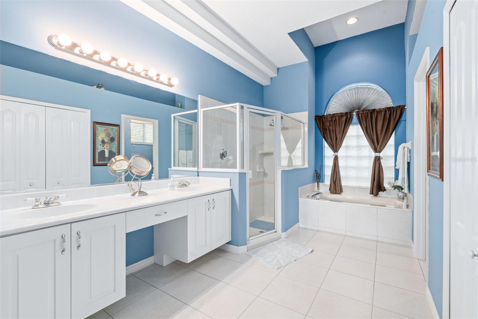 Image 25 of 62 For 94 Bay Lake Drive