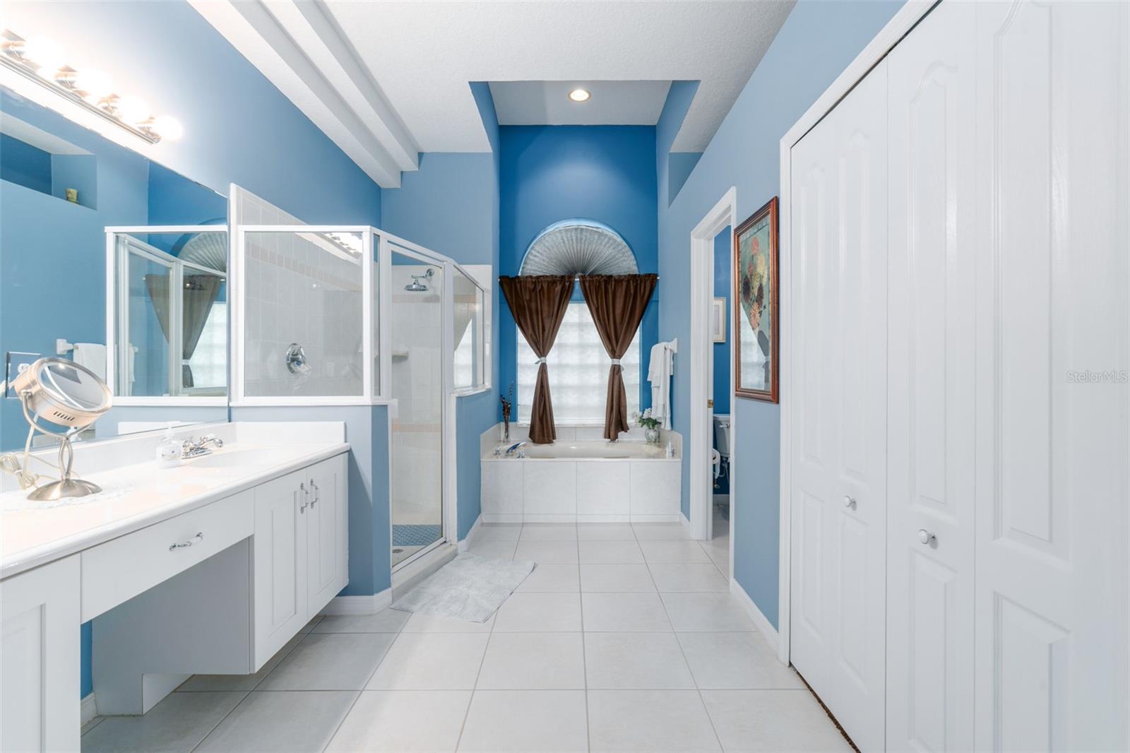 Image 26 of 62 For 94 Bay Lake Drive