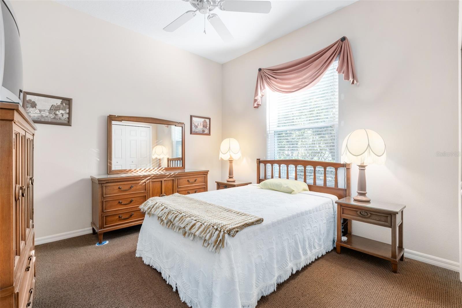 Image 29 of 62 For 94 Bay Lake Drive