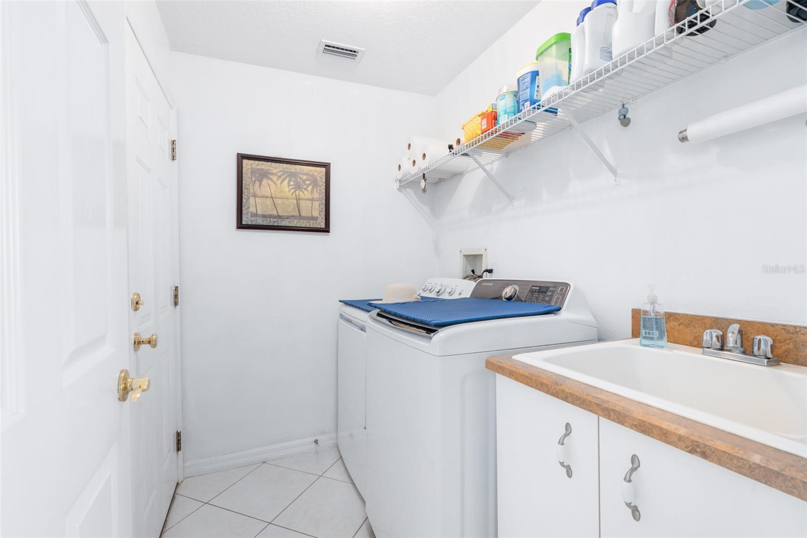 Image 34 of 62 For 94 Bay Lake Drive