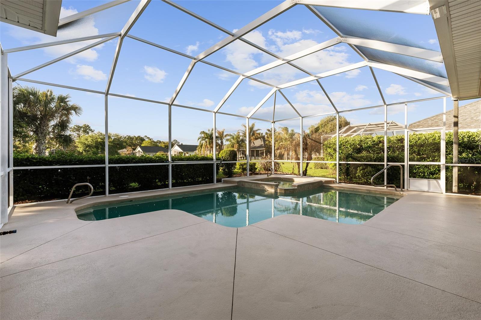 Image 39 of 62 For 94 Bay Lake Drive