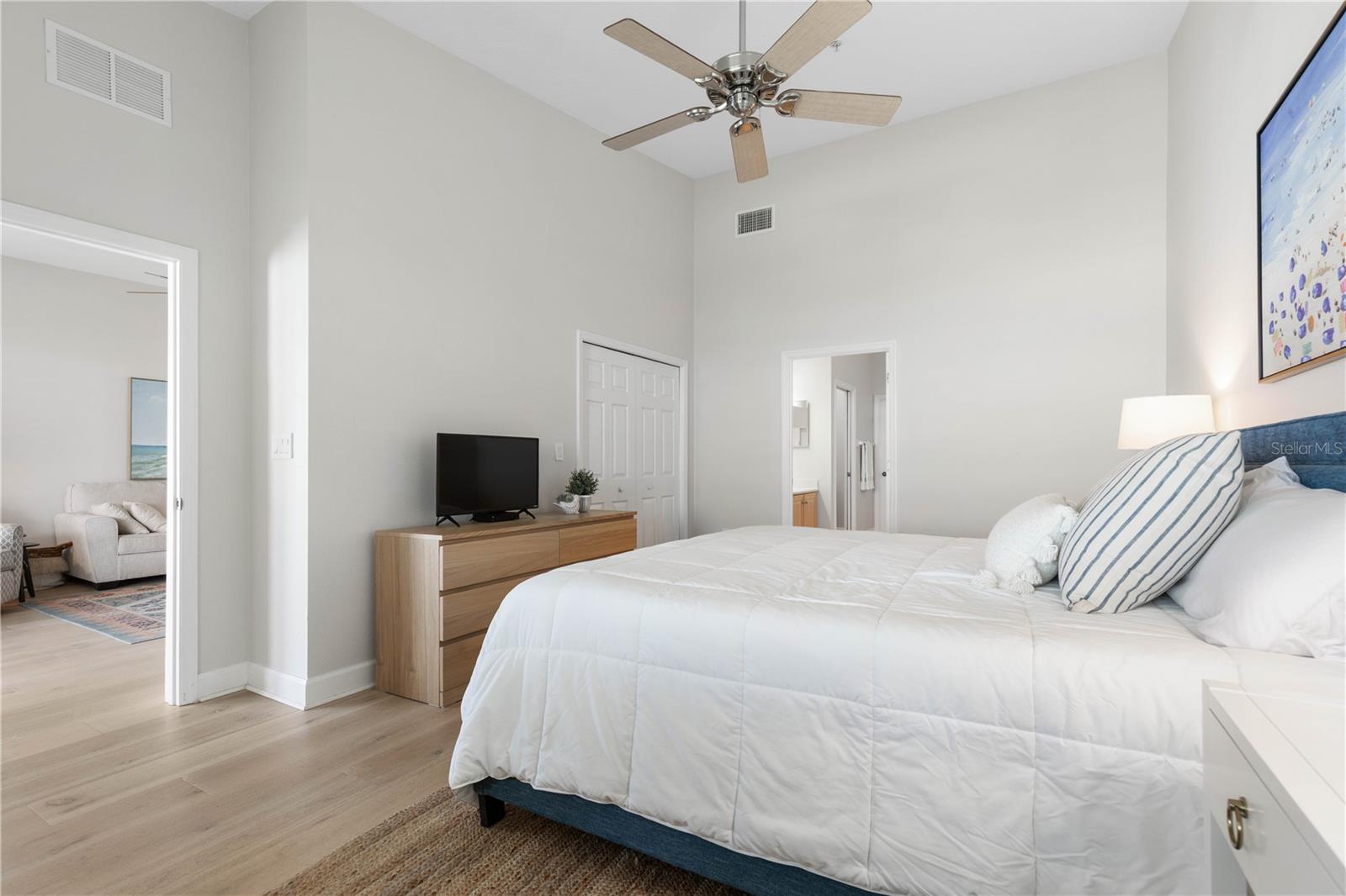 Image 30 of 82 For 400 Cinnamon Beach Way 365