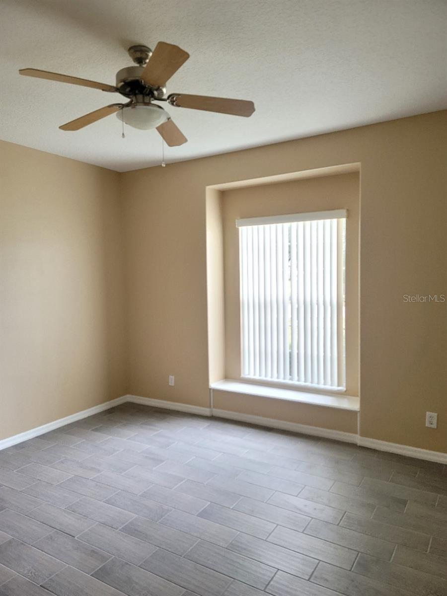 Image 15 of 23 For 60 Prince Michael Lane