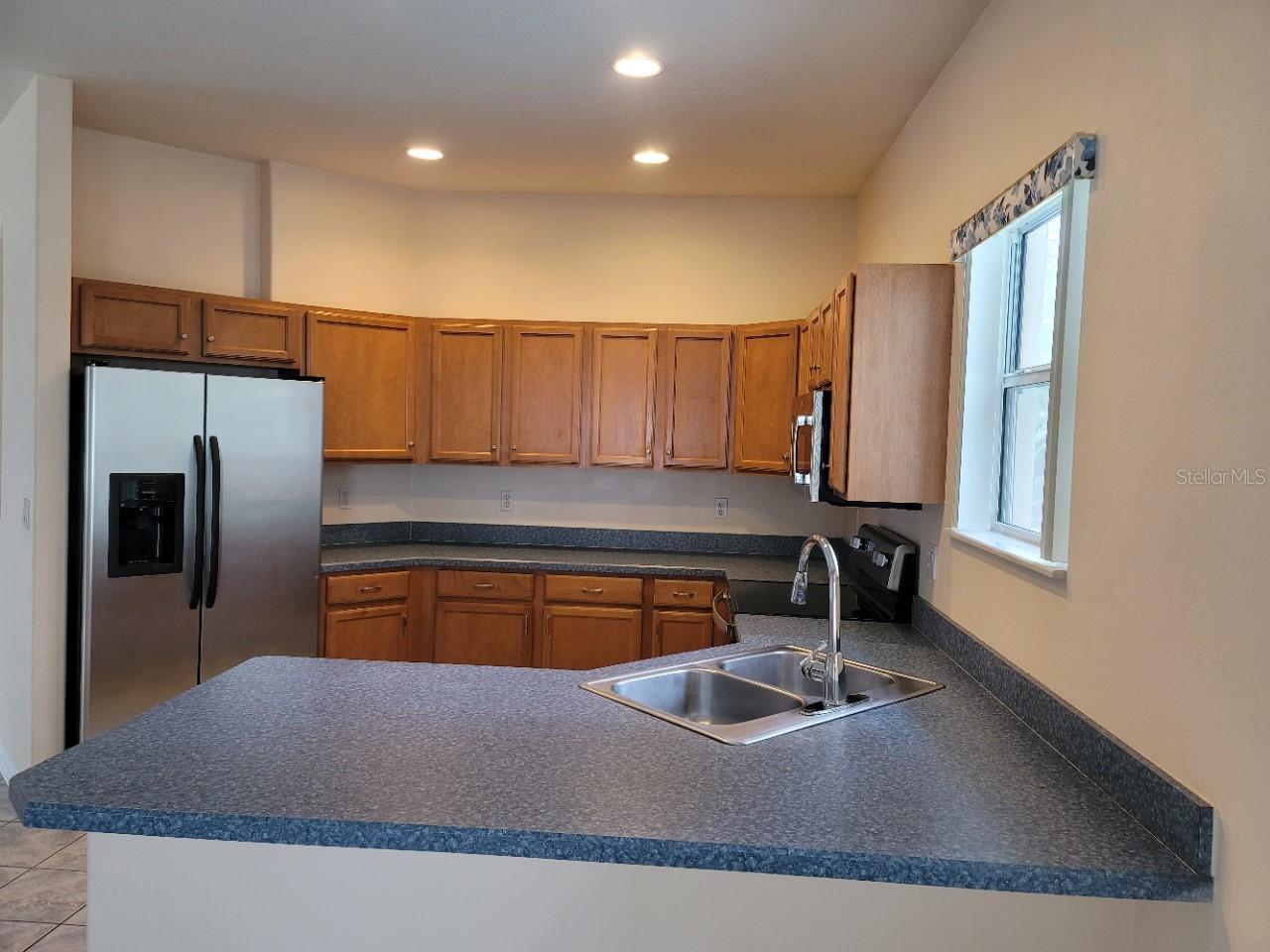 Image 7 of 23 For 60 Prince Michael Lane