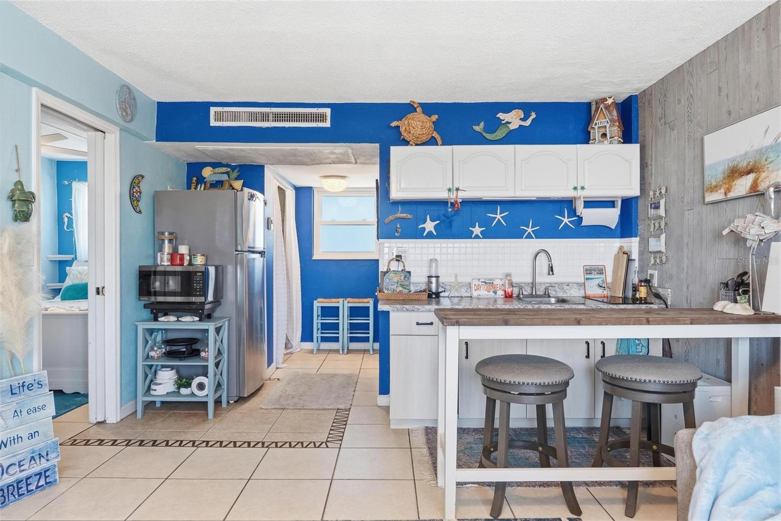 Image 2 of 49 For 219 Atlantic Avenue 401