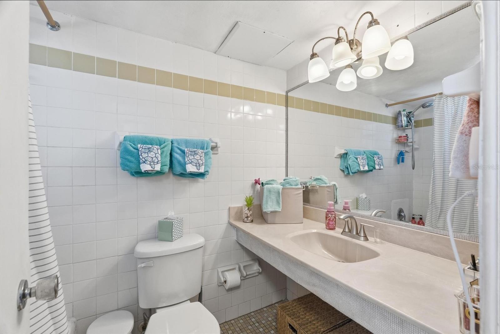 Image 22 of 49 For 219 Atlantic Avenue 401