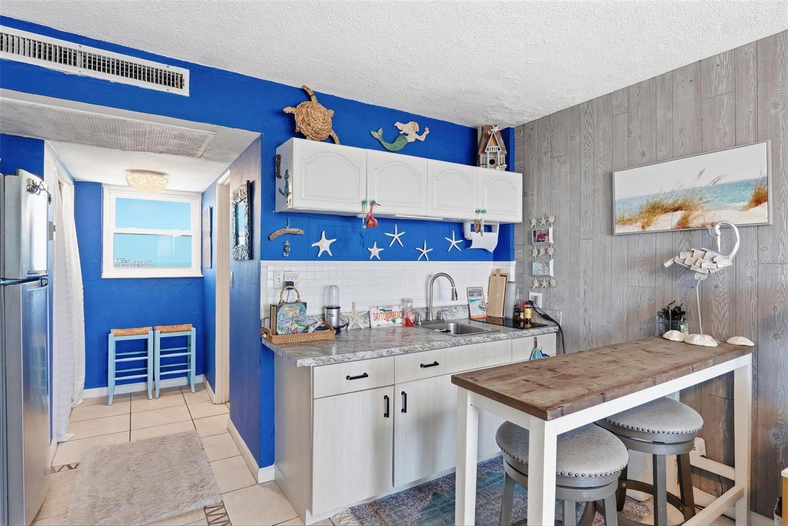 Image 8 of 49 For 219 Atlantic Avenue 401