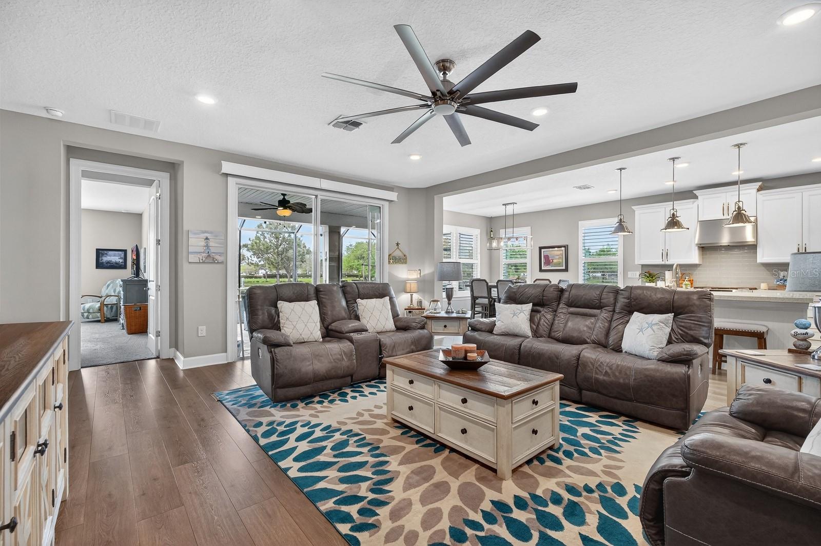 Image 12 of 82 For 94 Almond Point