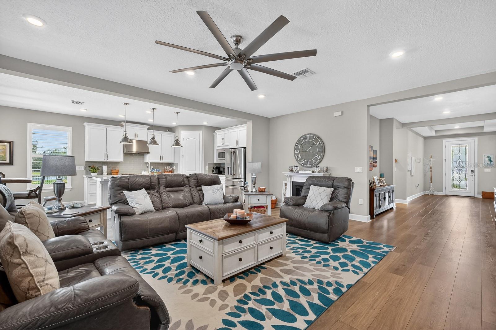 Image 15 of 82 For 94 Almond Point