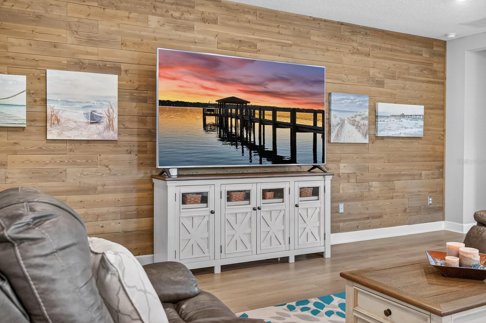 Image 17 of 82 For 94 Almond Point