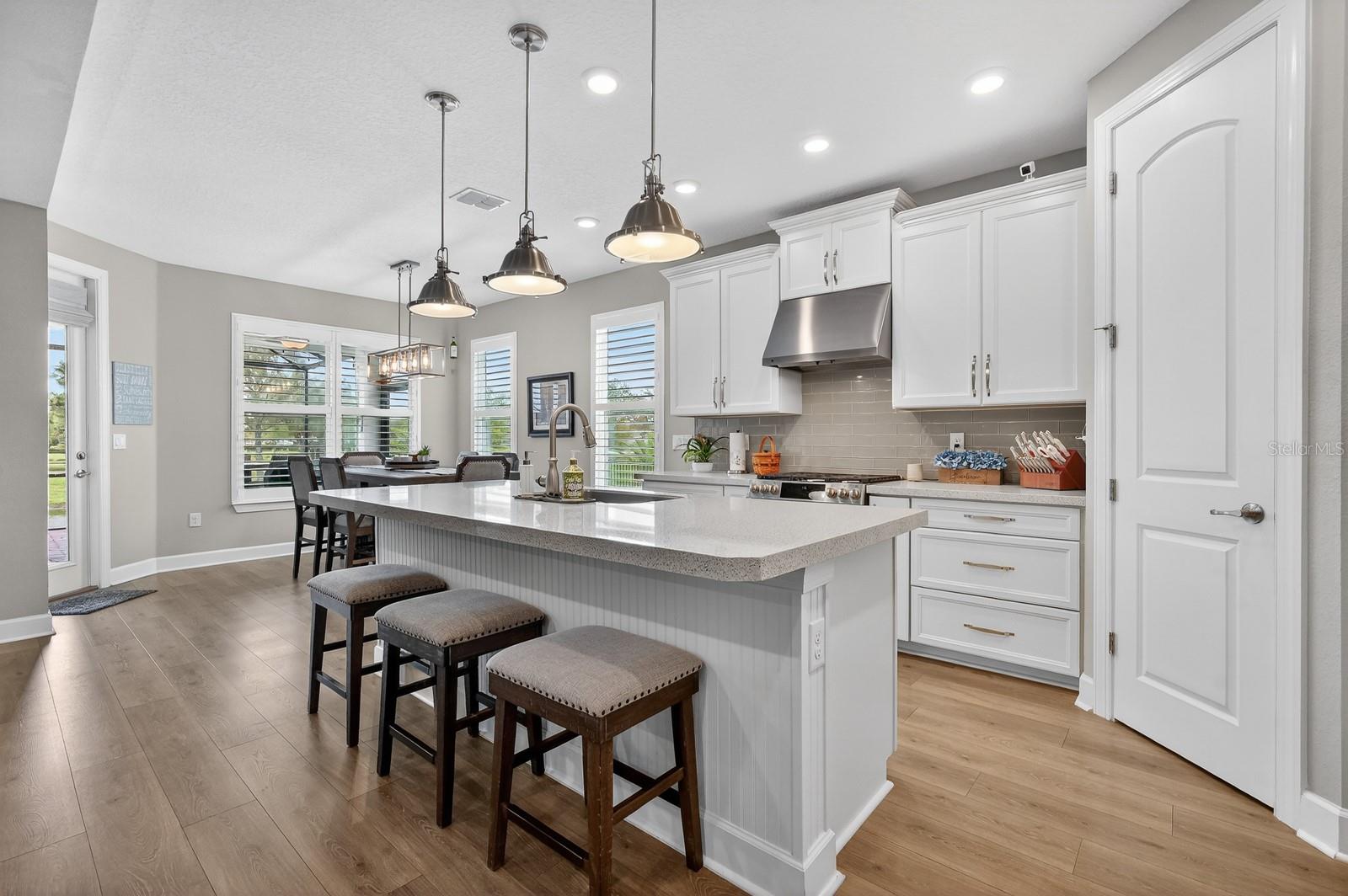 Image 18 of 82 For 94 Almond Point