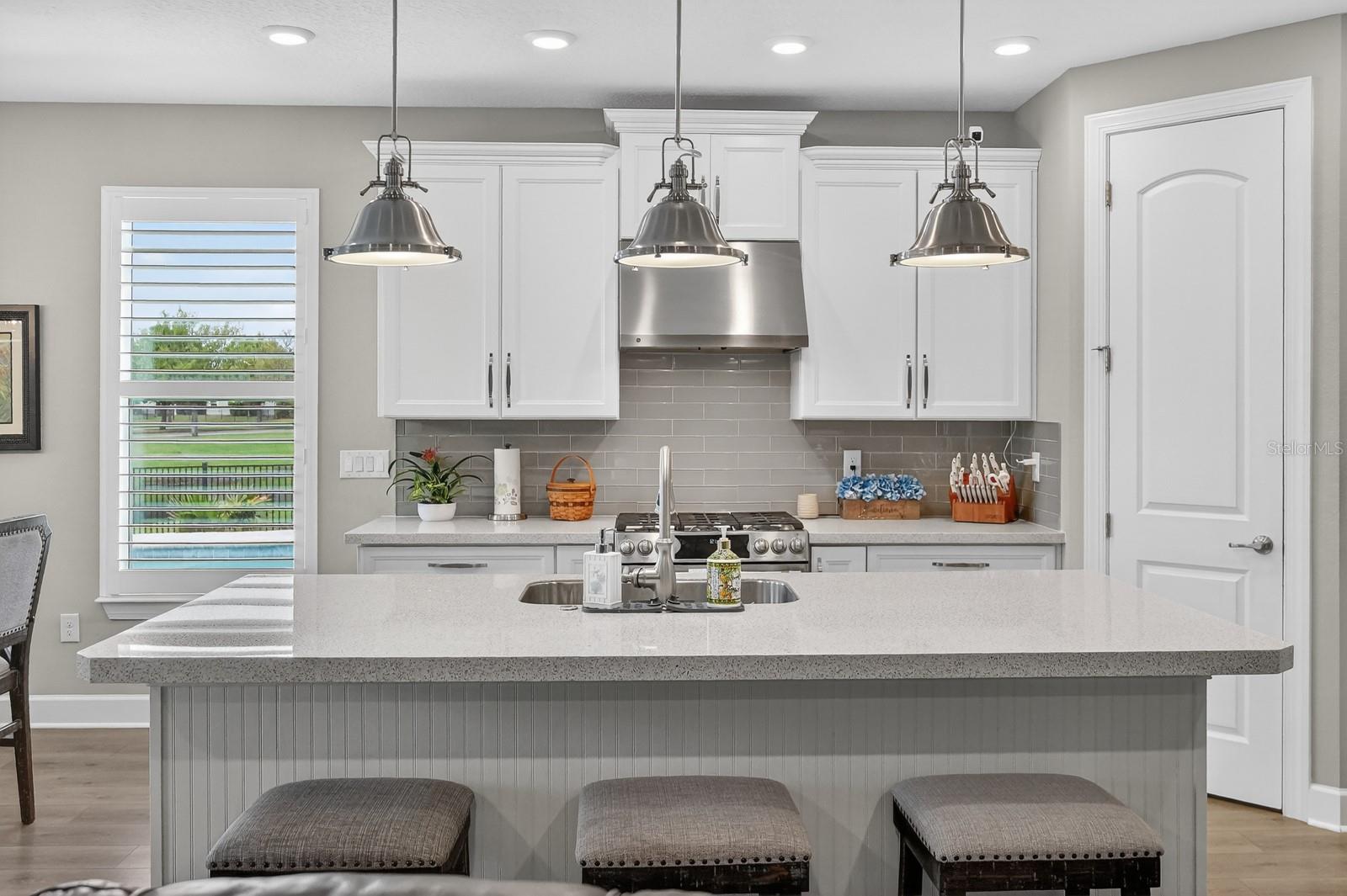 Image 19 of 82 For 94 Almond Point