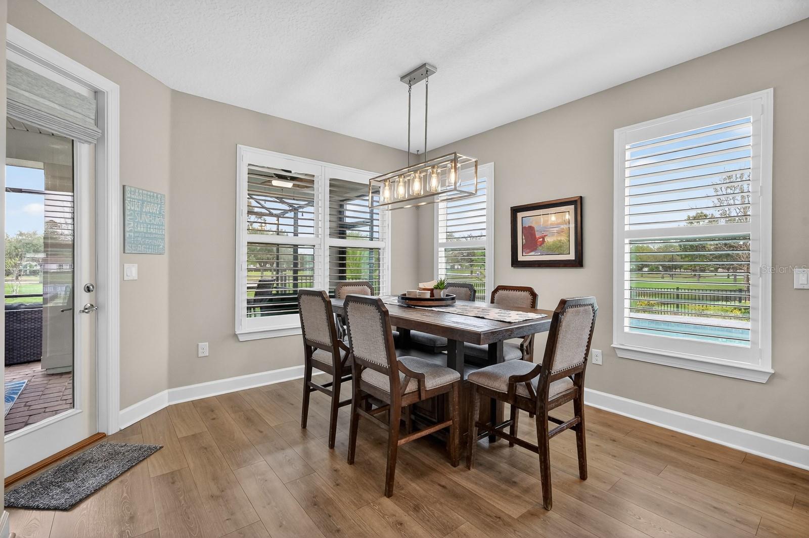 Image 25 of 82 For 94 Almond Point