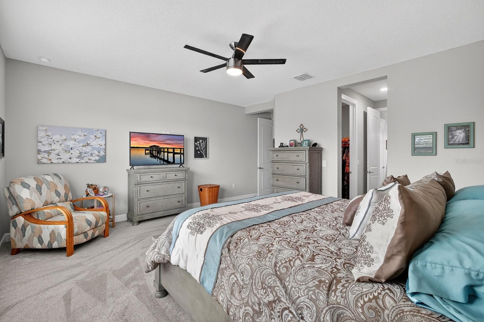 Image 29 of 82 For 94 Almond Point