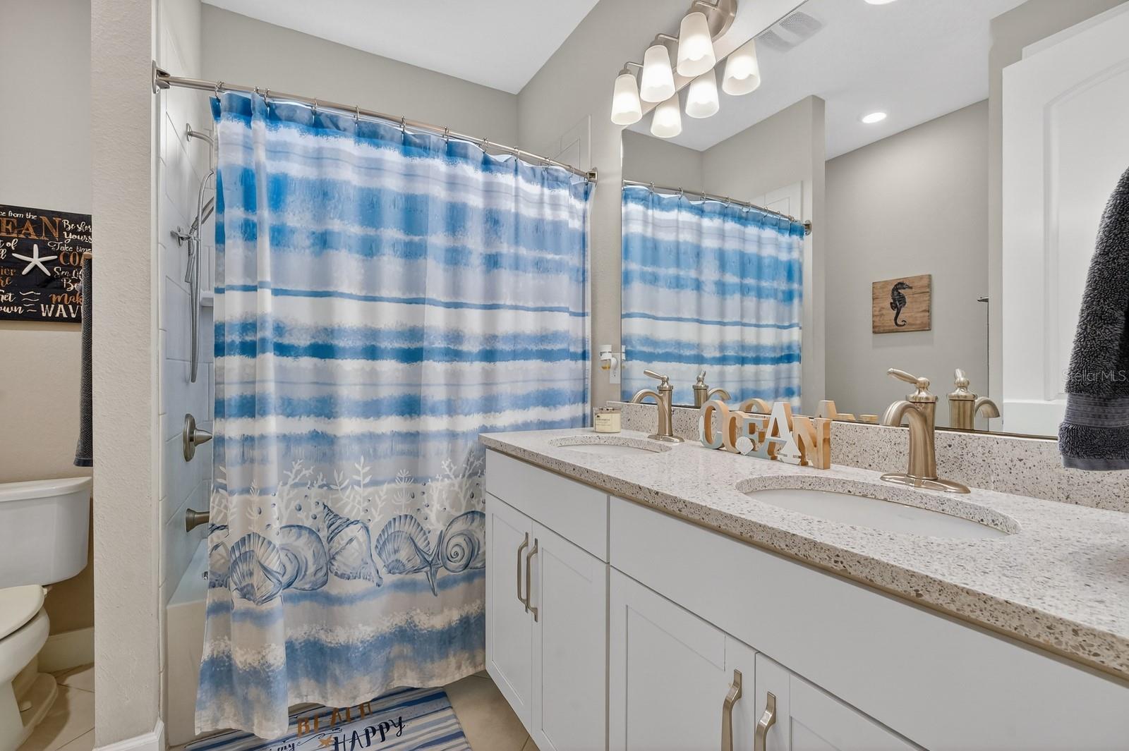 Image 35 of 82 For 94 Almond Point