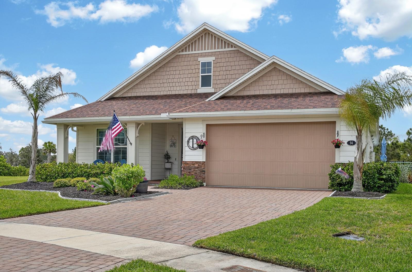 Image 4 of 82 For 94 Almond Point