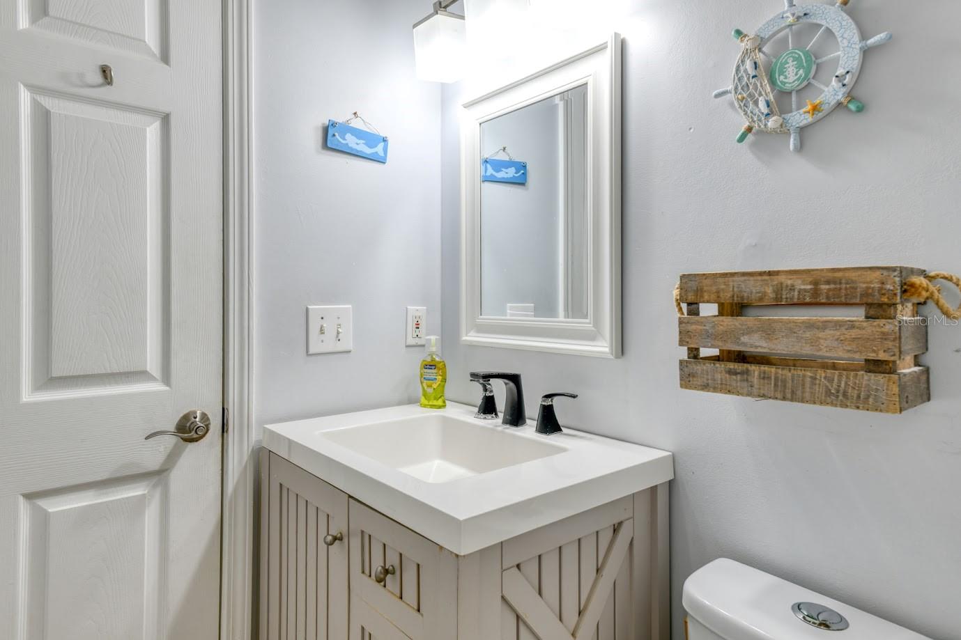 Image 36 of 39 For 5398 Soundview Avenue