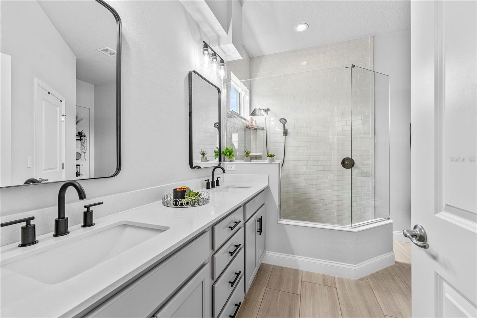 Image 27 of 44 For 4 Spring Street