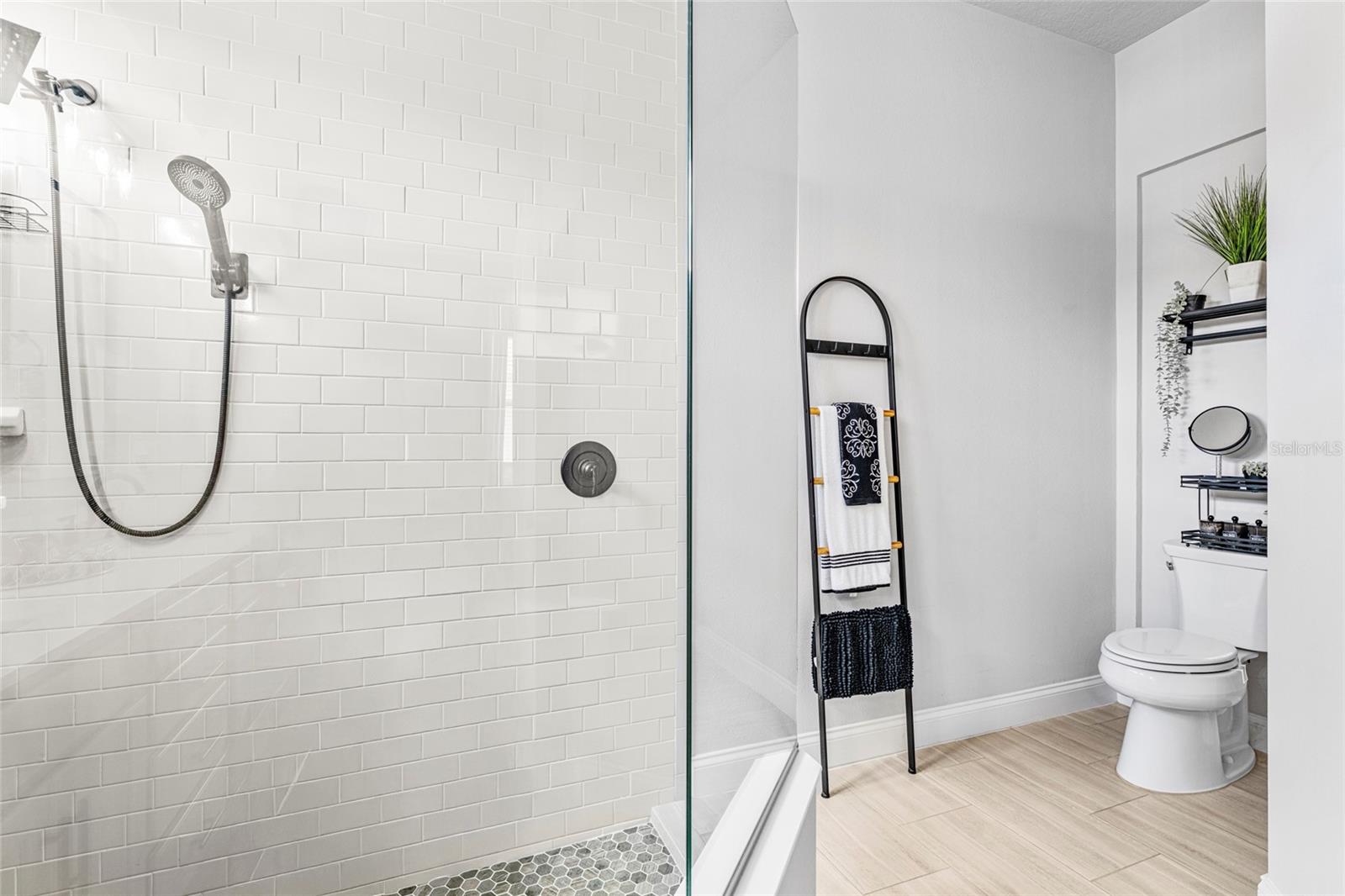 Image 28 of 44 For 4 Spring Street