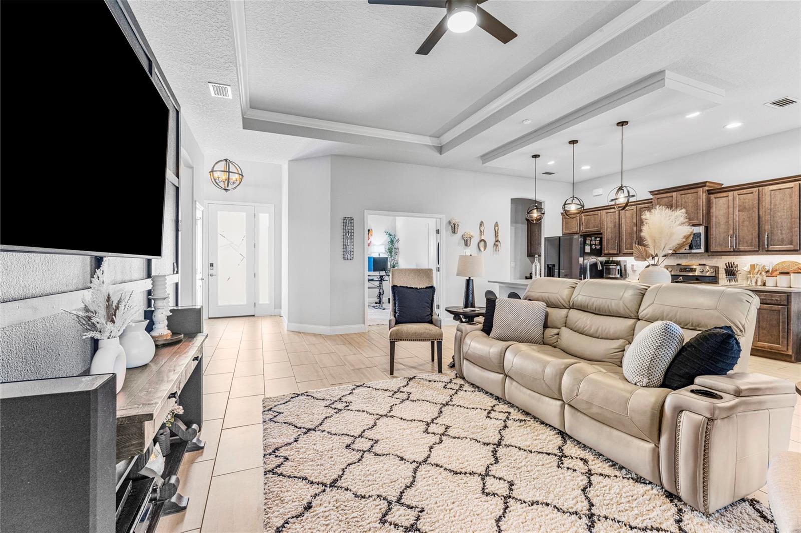 Image 9 of 44 For 4 Spring Street