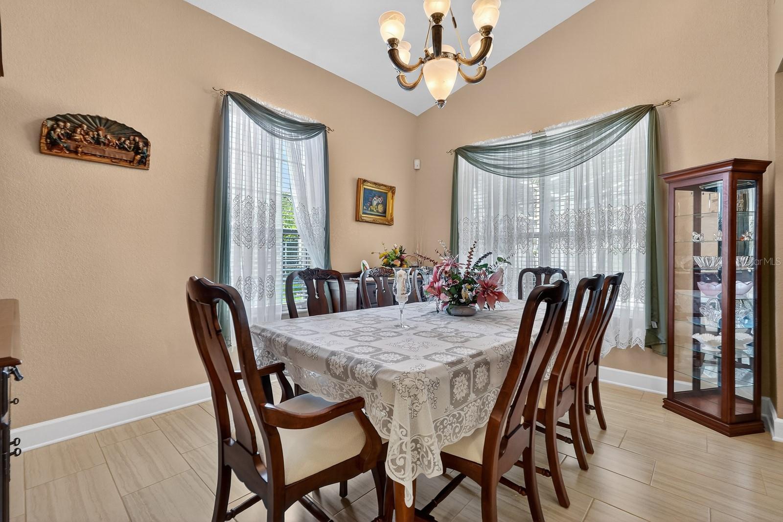 Image 18 of 43 For 50 Furness Place