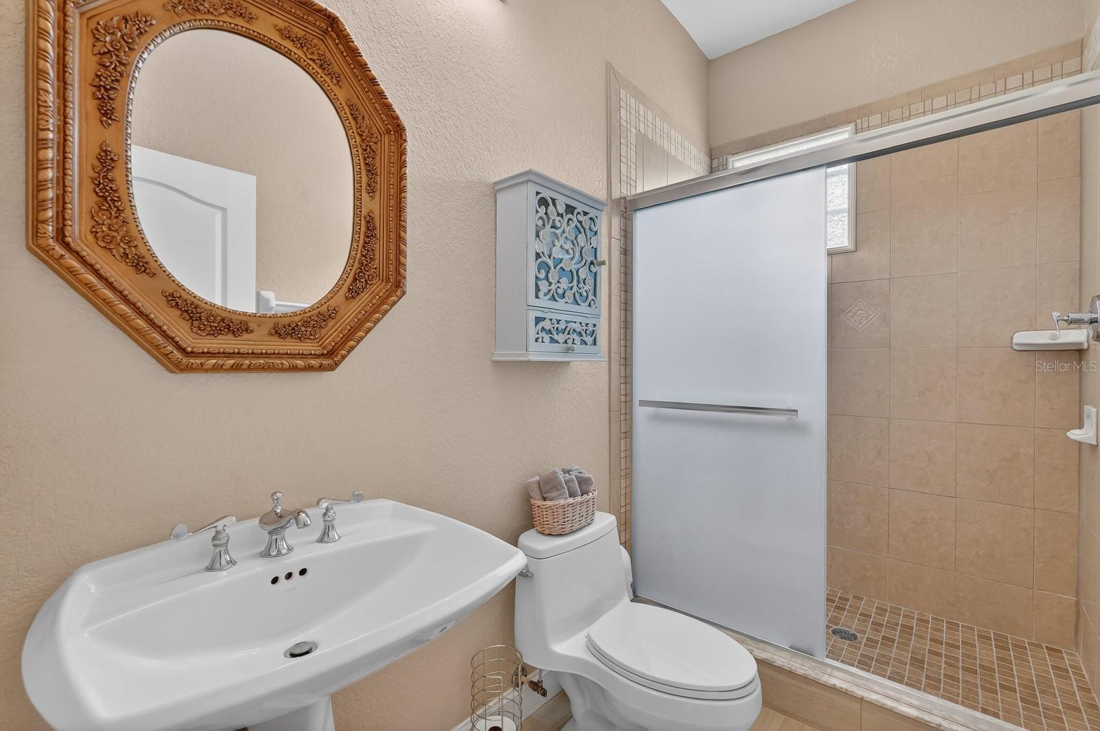 Image 22 of 43 For 50 Furness Place