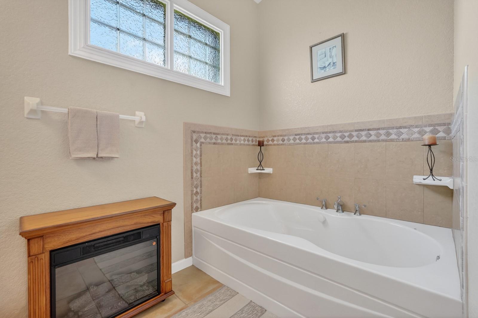 Image 27 of 43 For 50 Furness Place