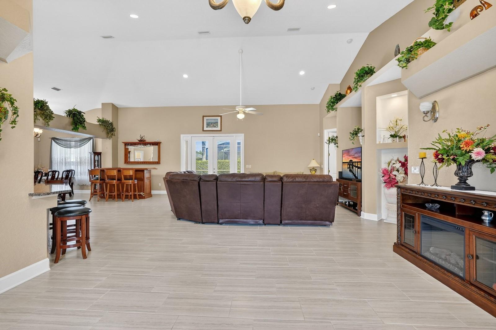 Image 6 of 43 For 50 Furness Place