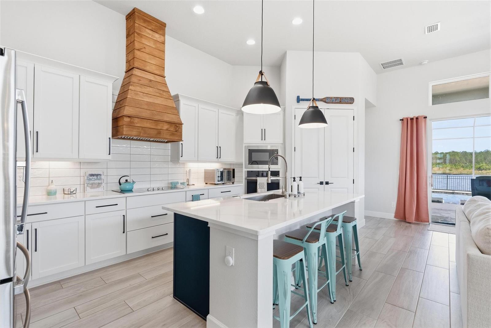 Image 14 of 71 For 270 Azure Mist Way