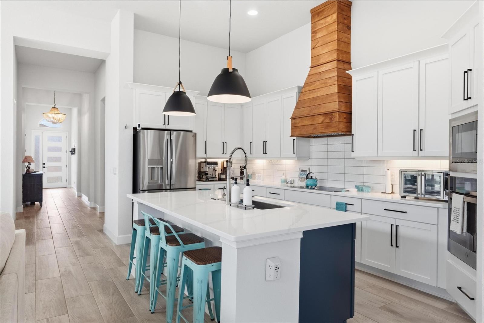 Image 18 of 71 For 270 Azure Mist Way