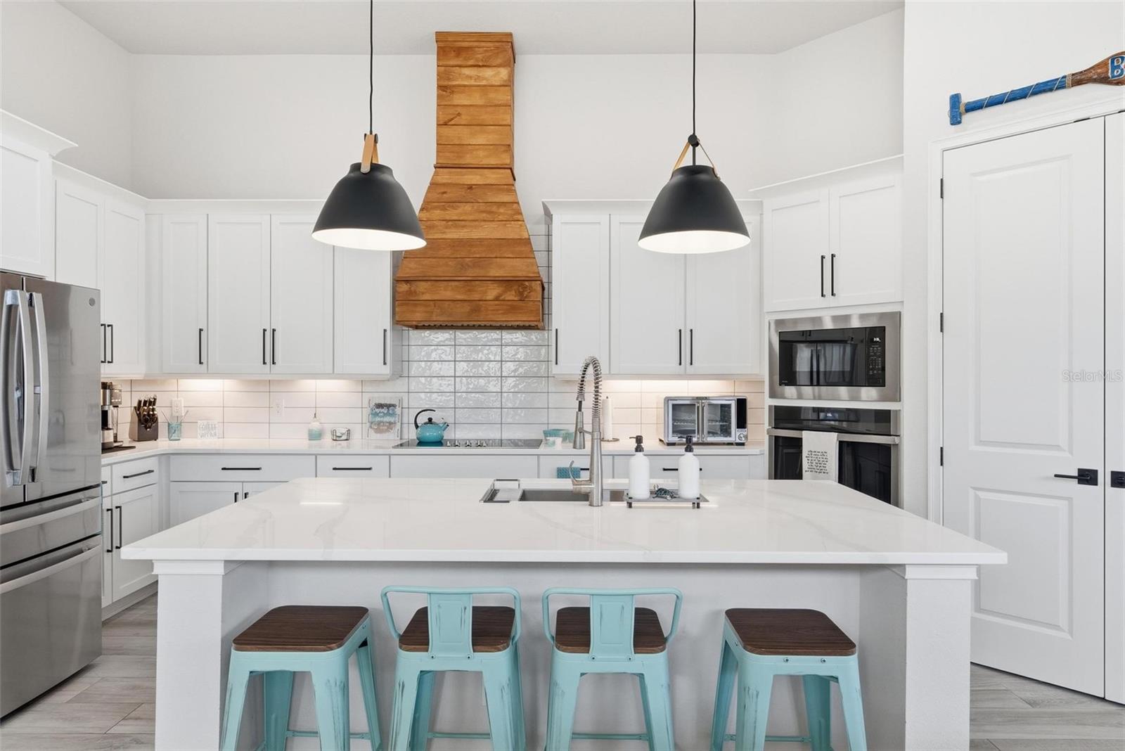 Image 19 of 71 For 270 Azure Mist Way