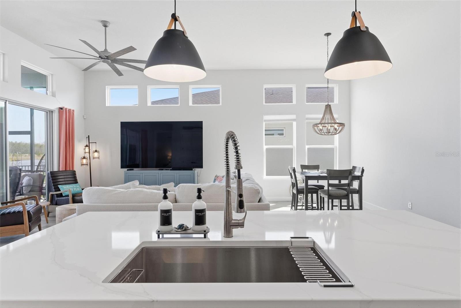 Image 20 of 71 For 270 Azure Mist Way