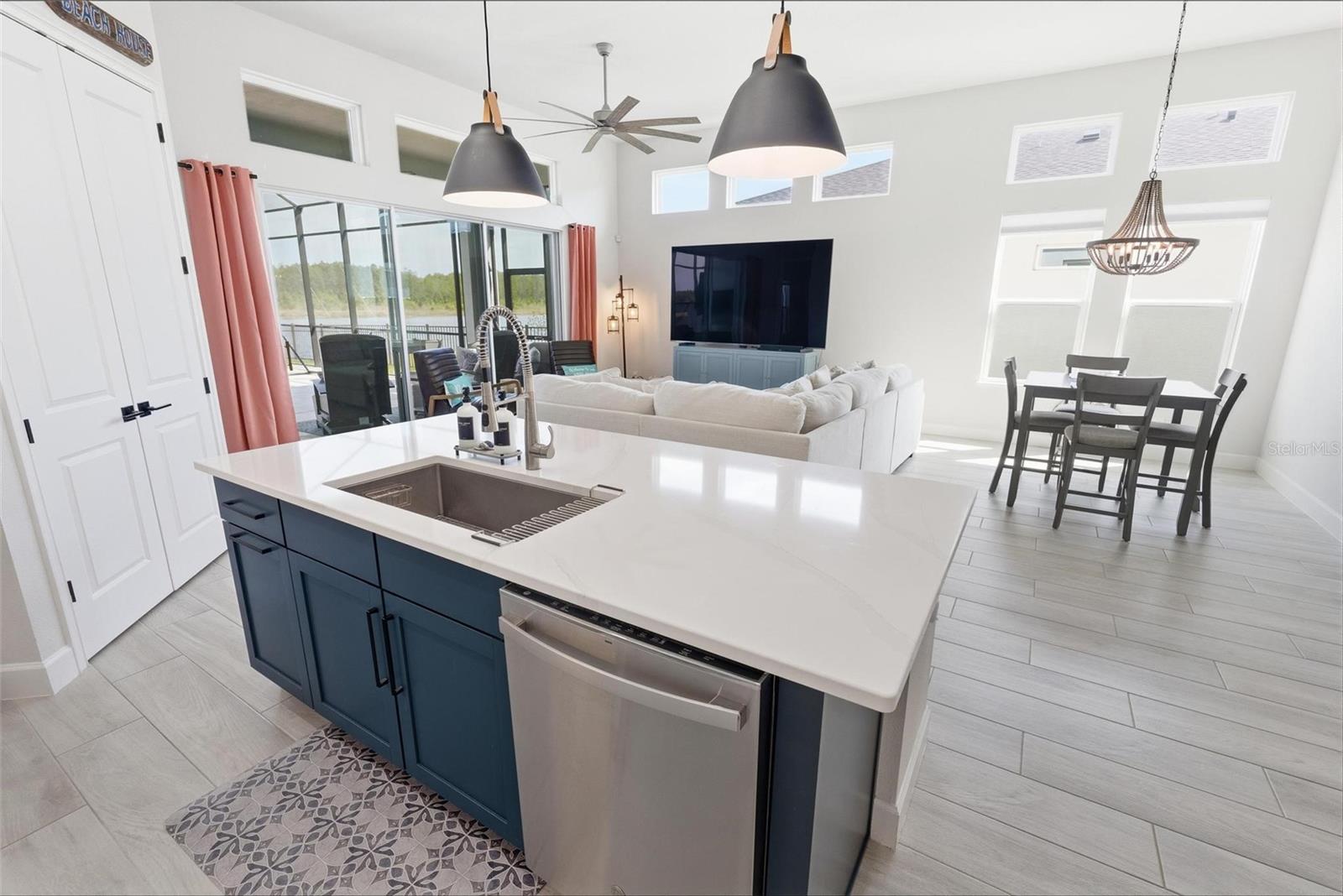 Image 22 of 71 For 270 Azure Mist Way