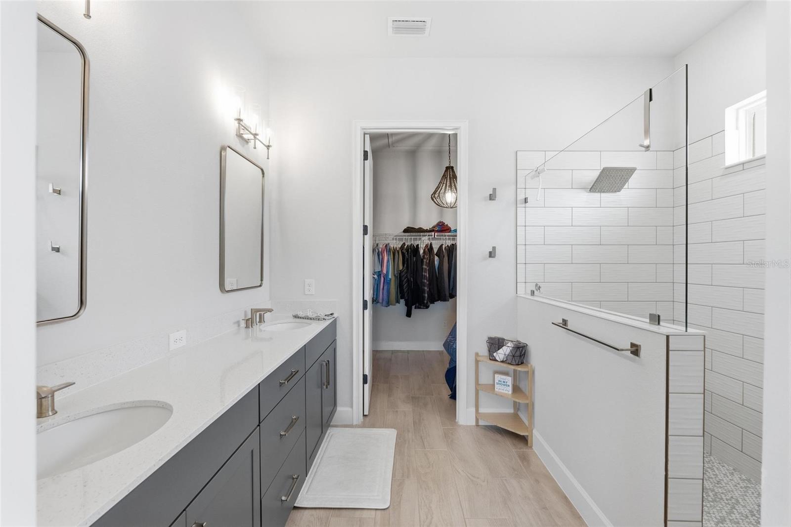 Image 30 of 71 For 270 Azure Mist Way