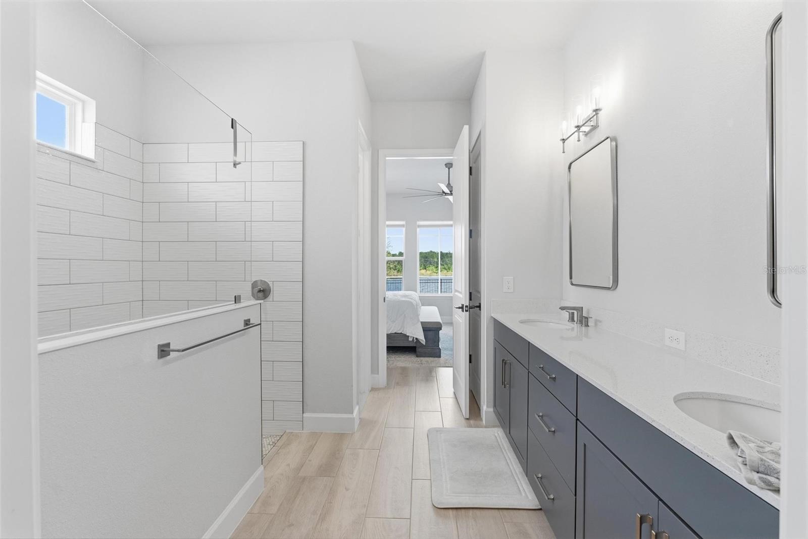 Image 31 of 71 For 270 Azure Mist Way