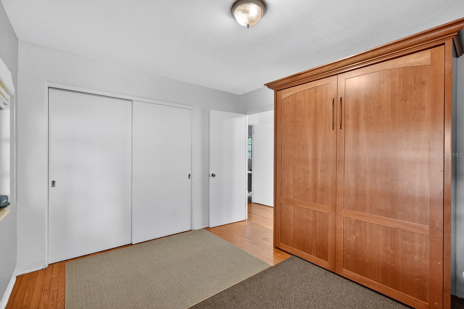 Image 28 of 52 For 436 Beach Street