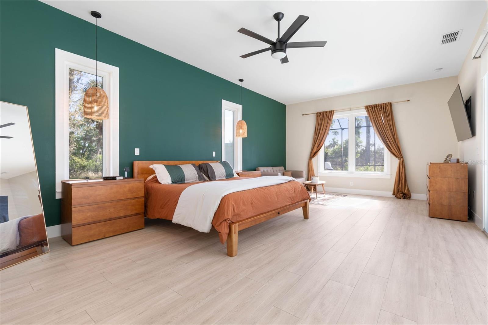 Image 41 of 97 For 222 Seaside Landings Drive S