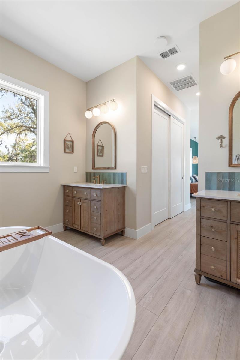 Image 48 of 97 For 222 Seaside Landings Drive S