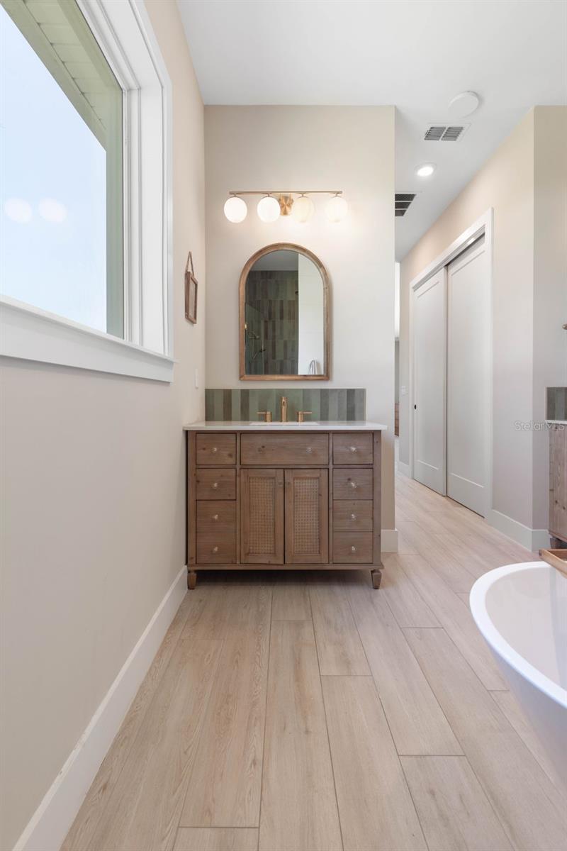 Image 49 of 97 For 222 Seaside Landings Drive S