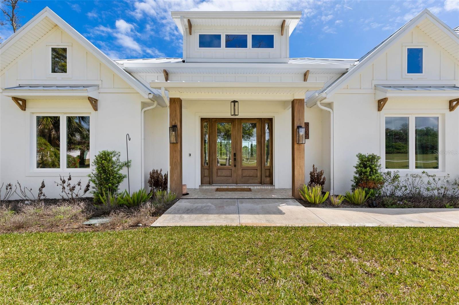 Image 8 of 97 For 222 Seaside Landings Drive S